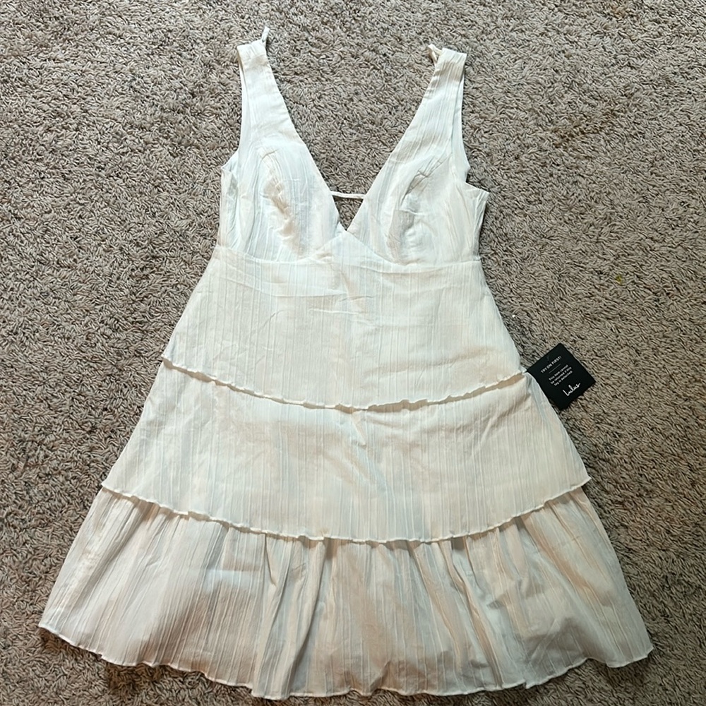 White LuLu’s cocktail dress